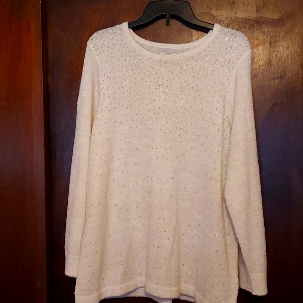 Cream sweater from Croft an Barrow. 1X